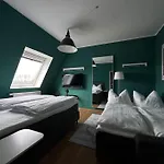Apartament Schoenes Dachgeschoss Im Waldstrassenviertel *