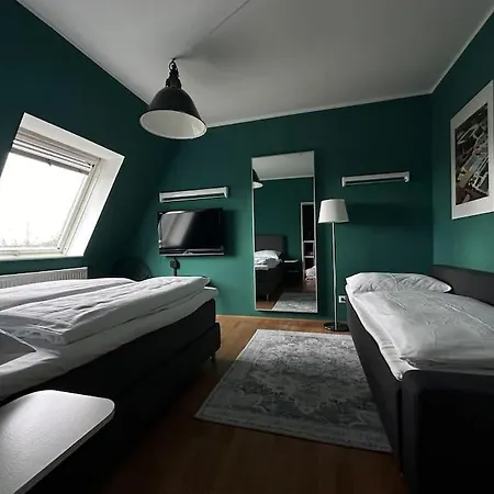 Schoenes Dachgeschoss Im Waldstrassenviertel *