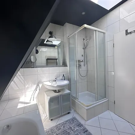 Schoenes Dachgeschoss Im Waldstrassenviertel