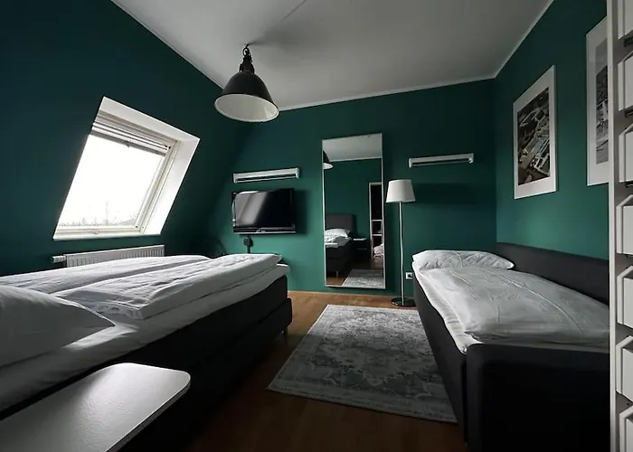 Schoenes Dachgeschoss Im Waldstrassenviertel *