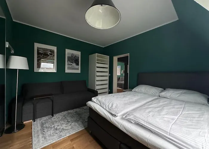 Schoenes Dachgeschoss Im Waldstrassenviertel Apartman